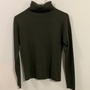 Linda Allard Ellen Tracy Wool Silk blend turtleneck size 8 dark olive green